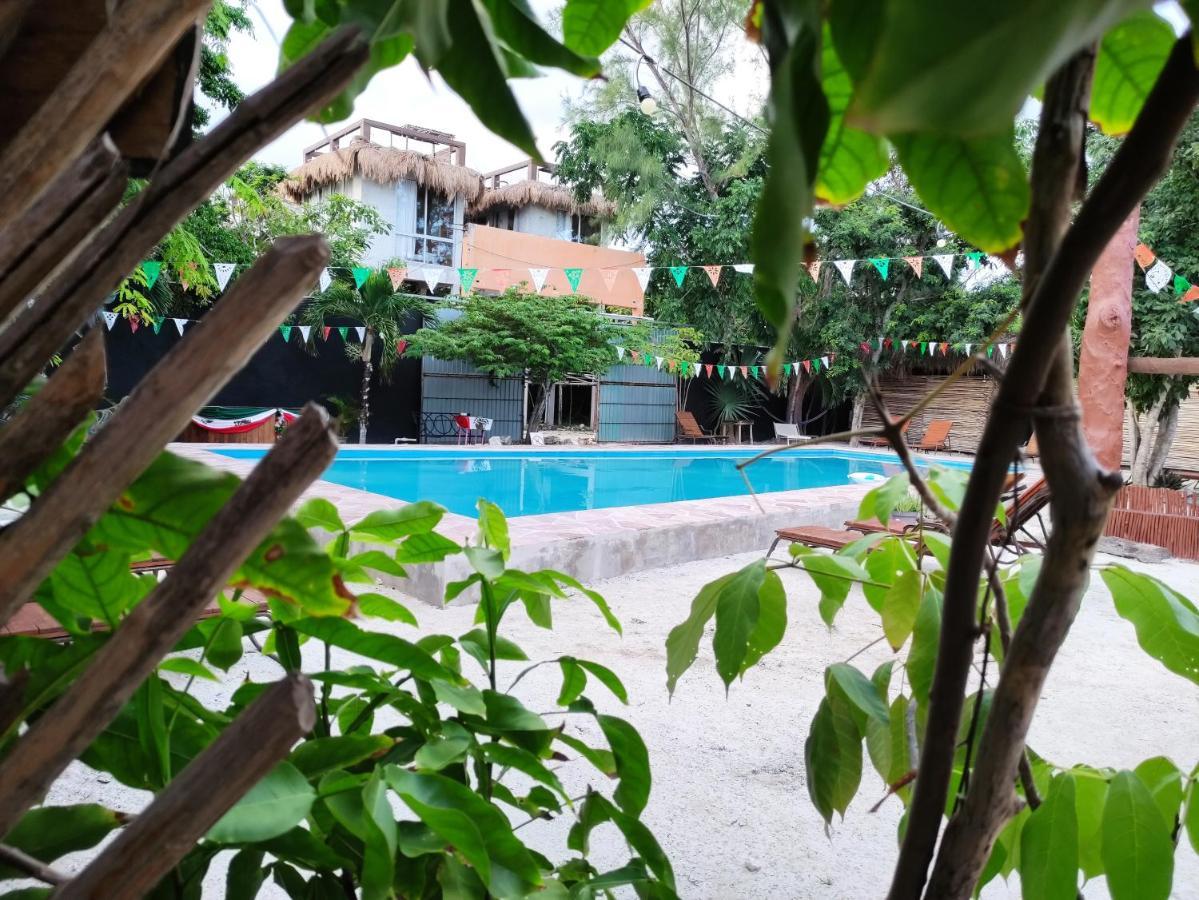 The All Inclusive Hostel - Food, Drinks And Transportation To The Beach And Cenotes Tulum Exterior photo