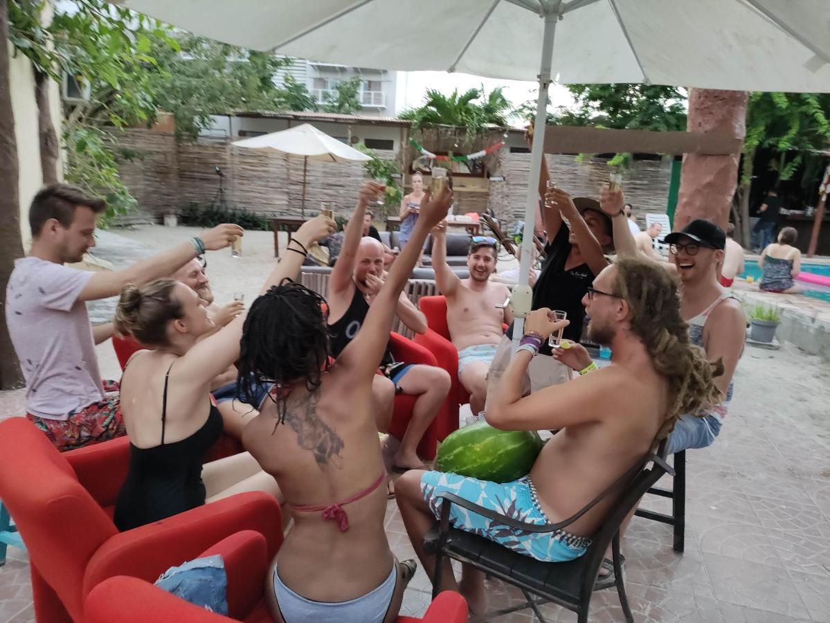 The All Inclusive Hostel - Food, Drinks And Transportation To The Beach And Cenotes Tulum Exterior photo