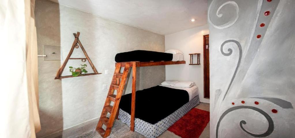 The All Inclusive Hostel - Food, Drinks And Transportation To The Beach And Cenotes Tulum Room photo